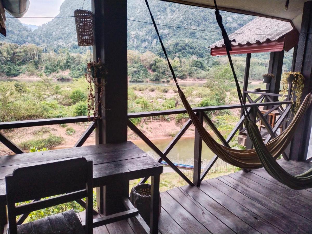 Pdv Guesthouse Muang Ngoi 外观 照片