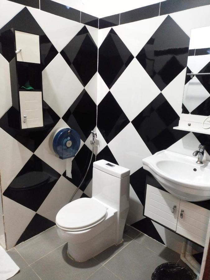 Pdv Guesthouse Muang Ngoi 外观 照片