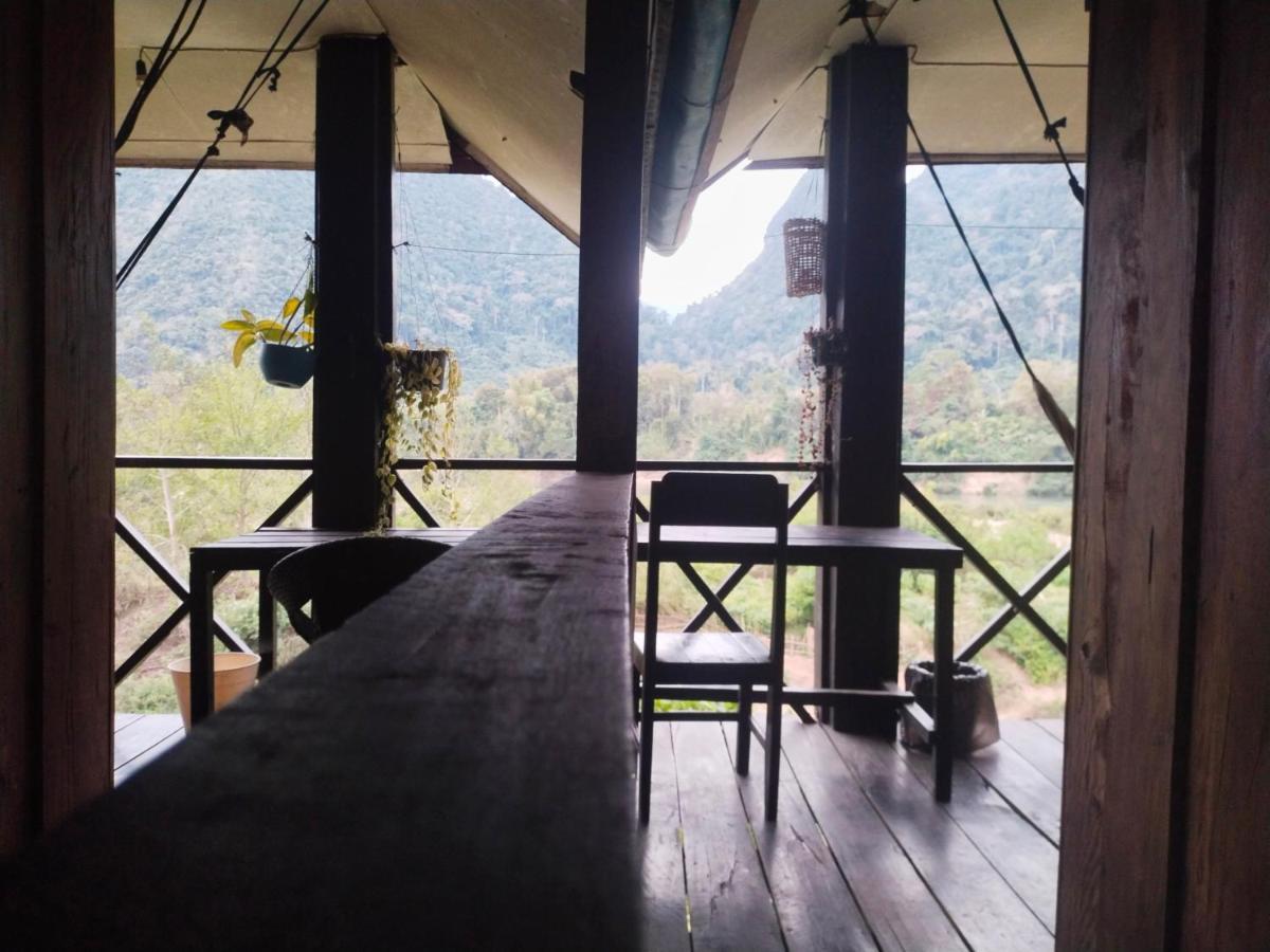 Pdv Guesthouse Muang Ngoi 外观 照片