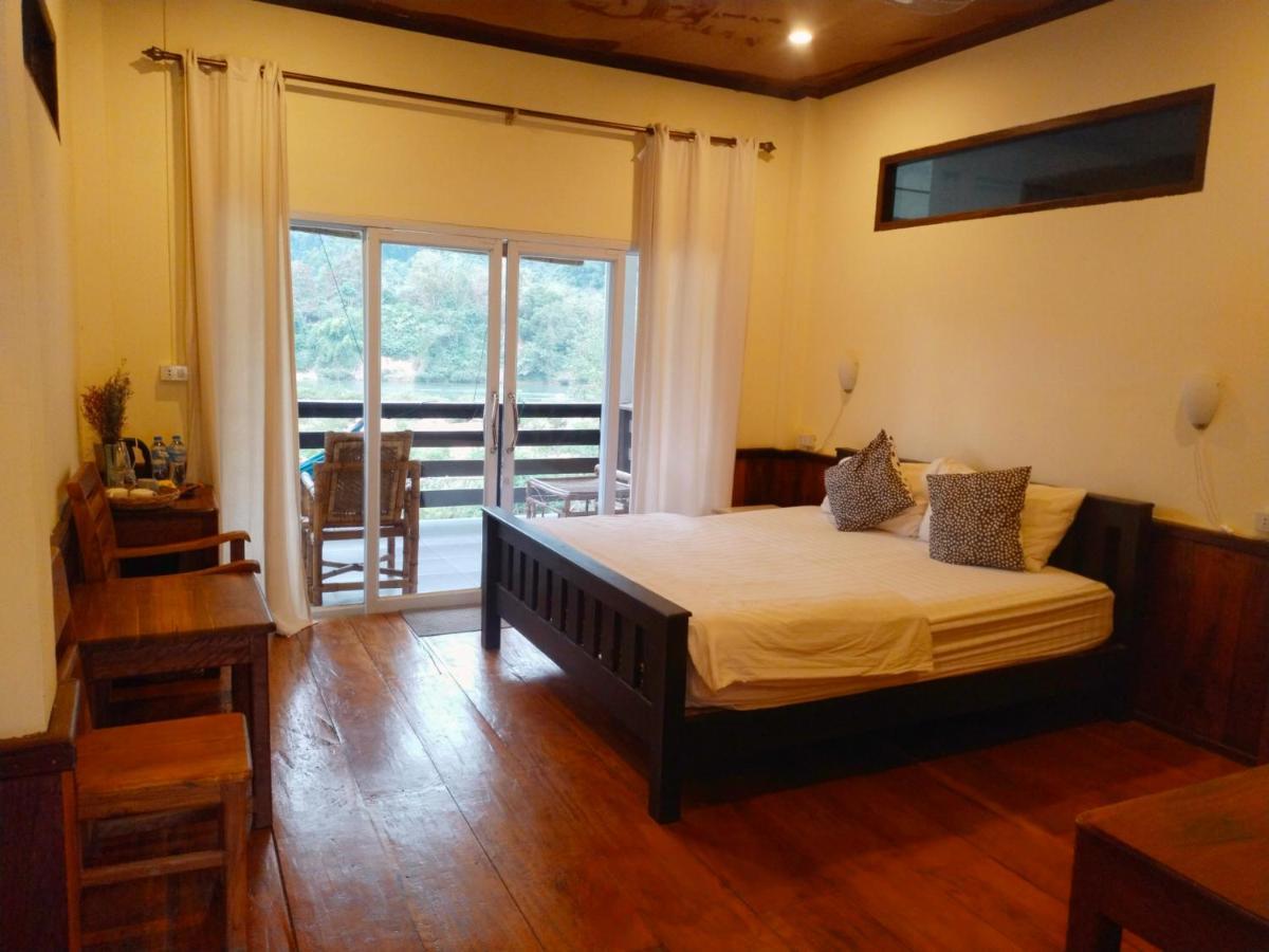 Pdv Guesthouse Muang Ngoi 外观 照片