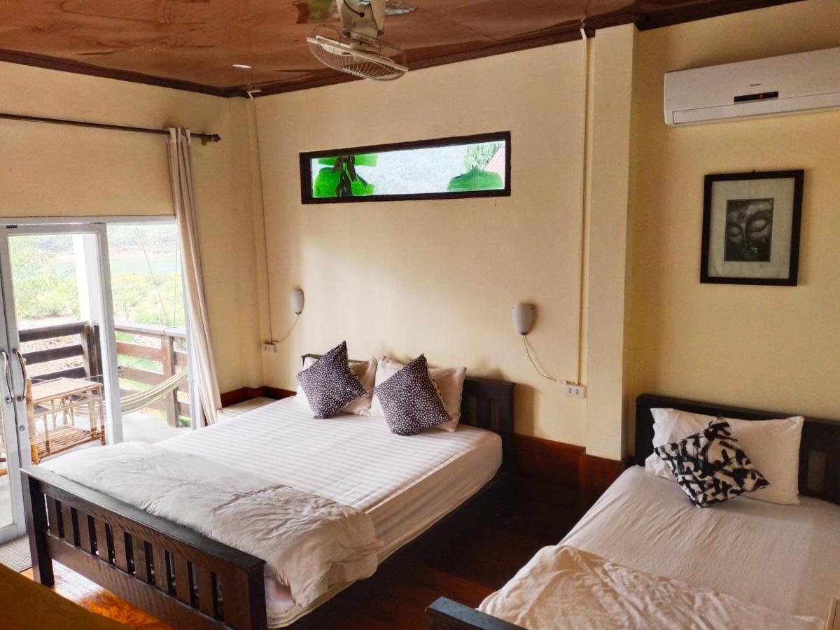 Pdv Guesthouse Muang Ngoi 外观 照片
