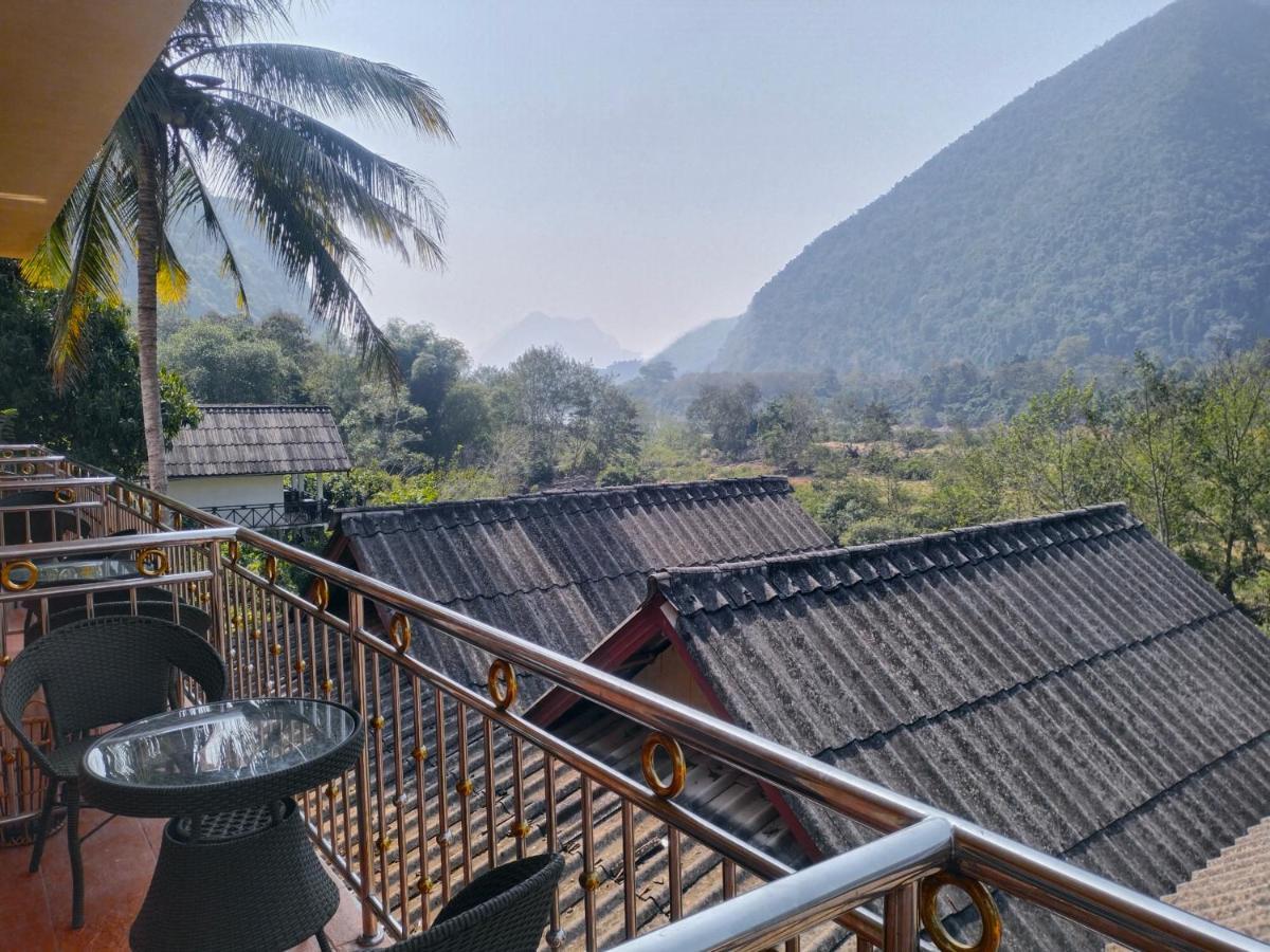 Pdv Guesthouse Muang Ngoi 外观 照片