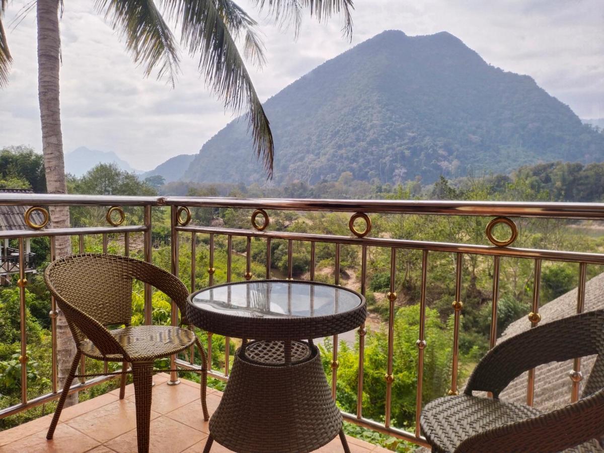 Pdv Guesthouse Muang Ngoi 外观 照片